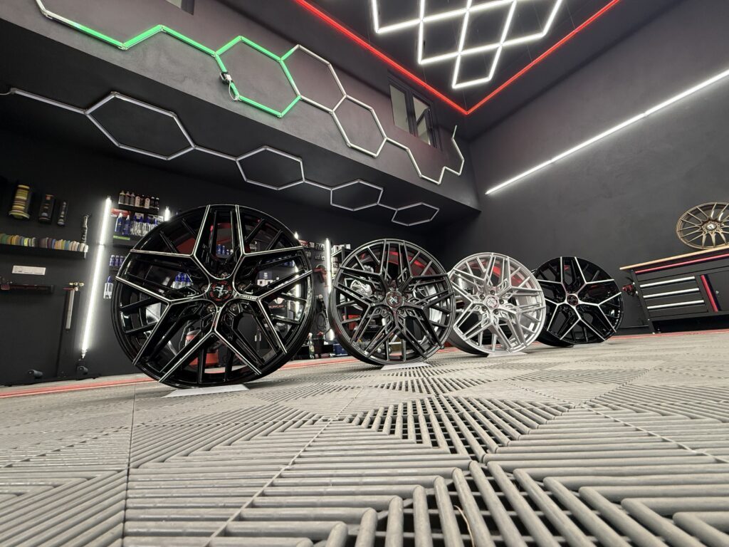 Fahrzeugaufbereitung und Autoaufbereitung. Detailing in höchster Perfektion.