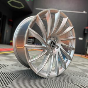 eine tomason felge in weissem neonlicht